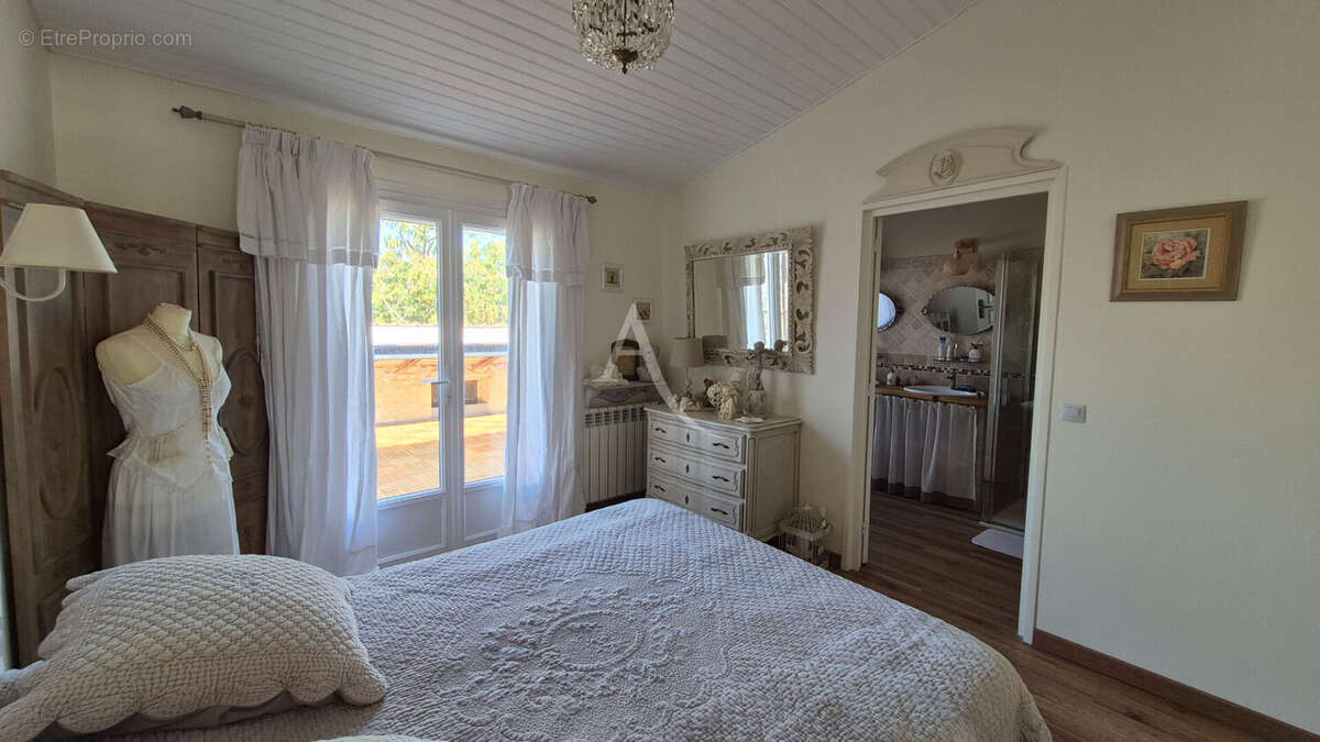 Maison Saint-Vaize avec quatre chambres au calme proche de Saintes - photo 17