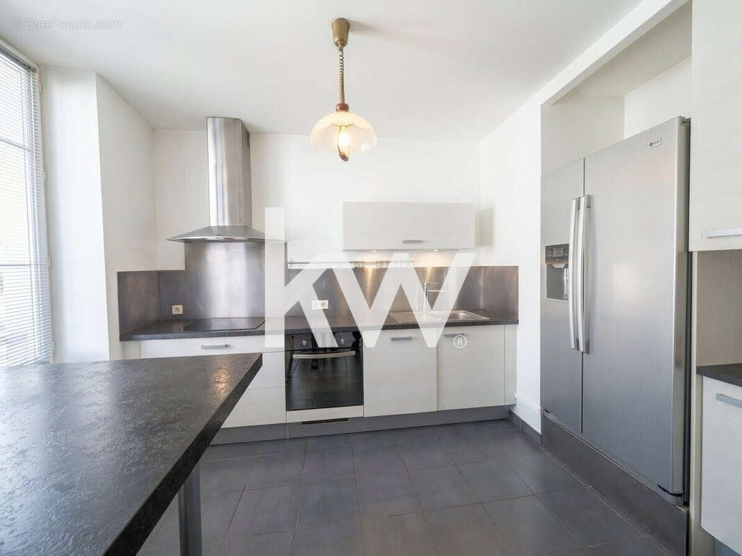 Appartement 65 m² à Saint-Etienne  - photo 2