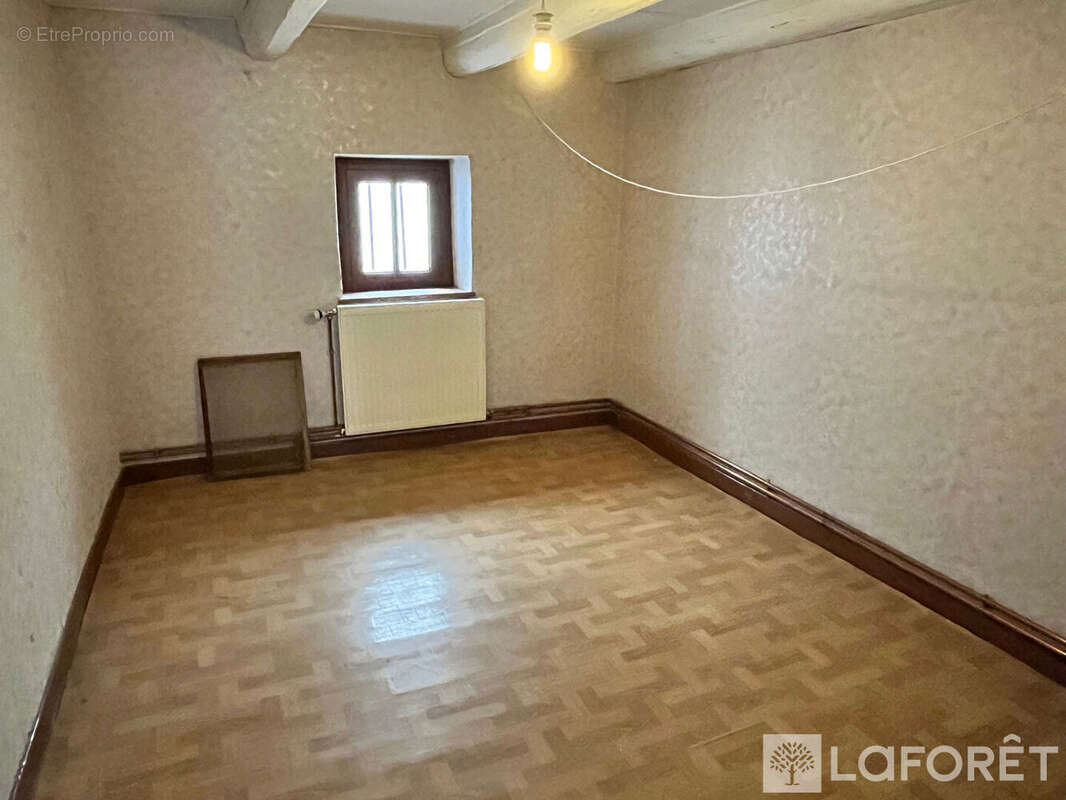 Maison à PAULHAGUET