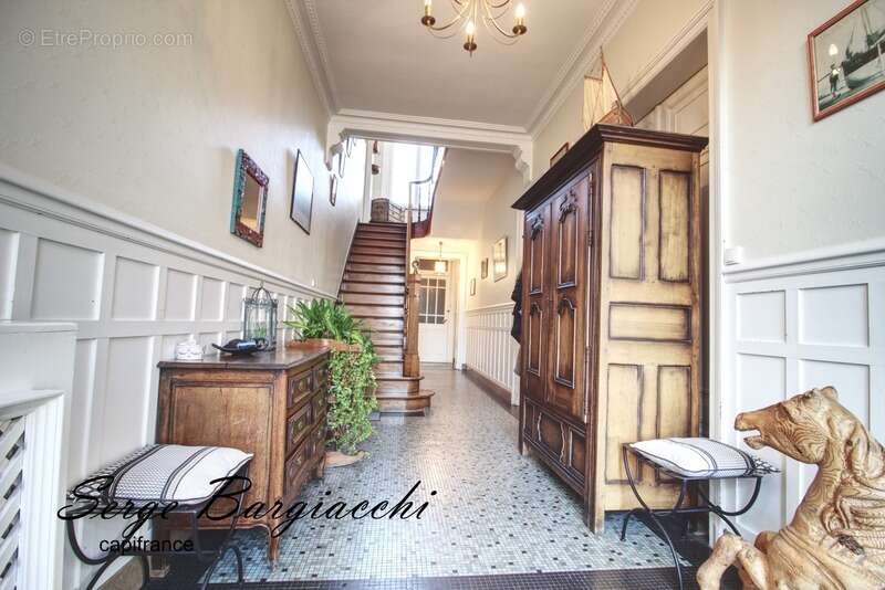 Maison à SIN-LE-NOBLE