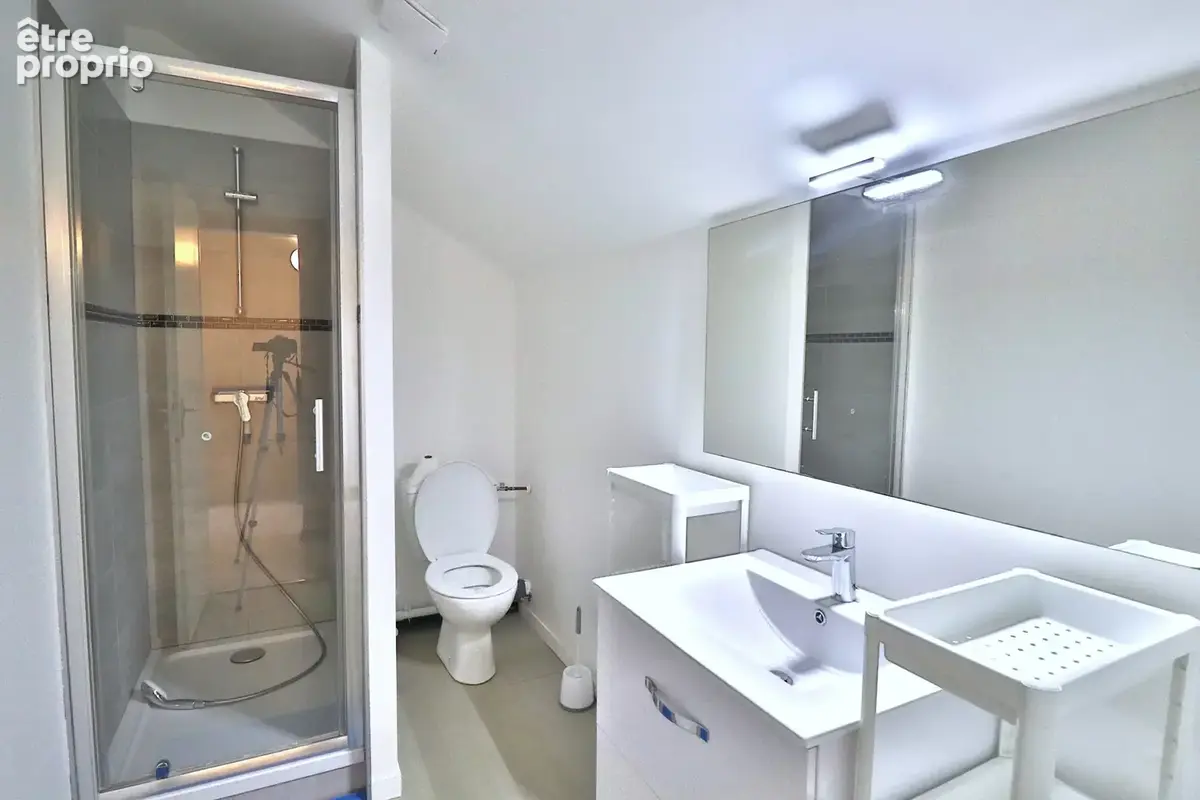 Appartement T5 en duplex de 97 m2 avec 4 chambres et deux places de parking - photo 3