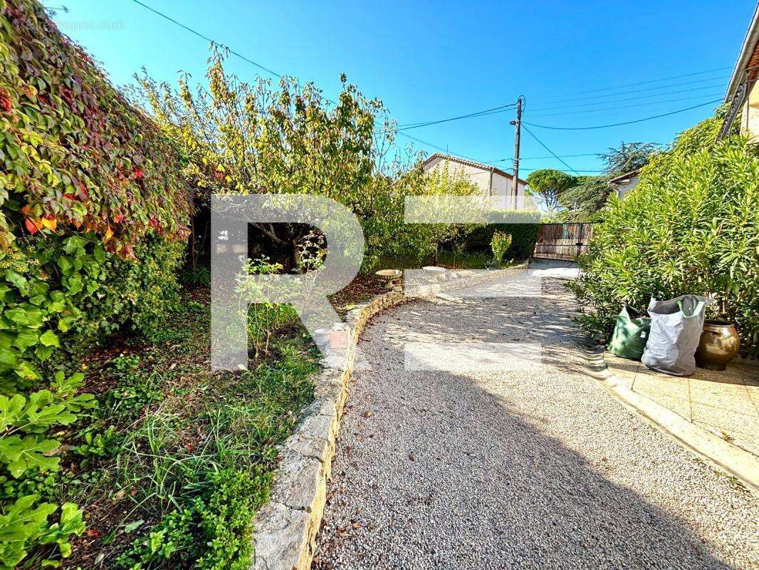 Maison à VAISON-LA-ROMAINE