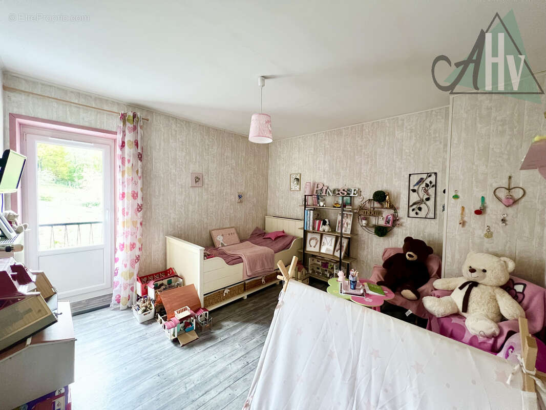 Maison à CHALAUTRE-LA-PETITE