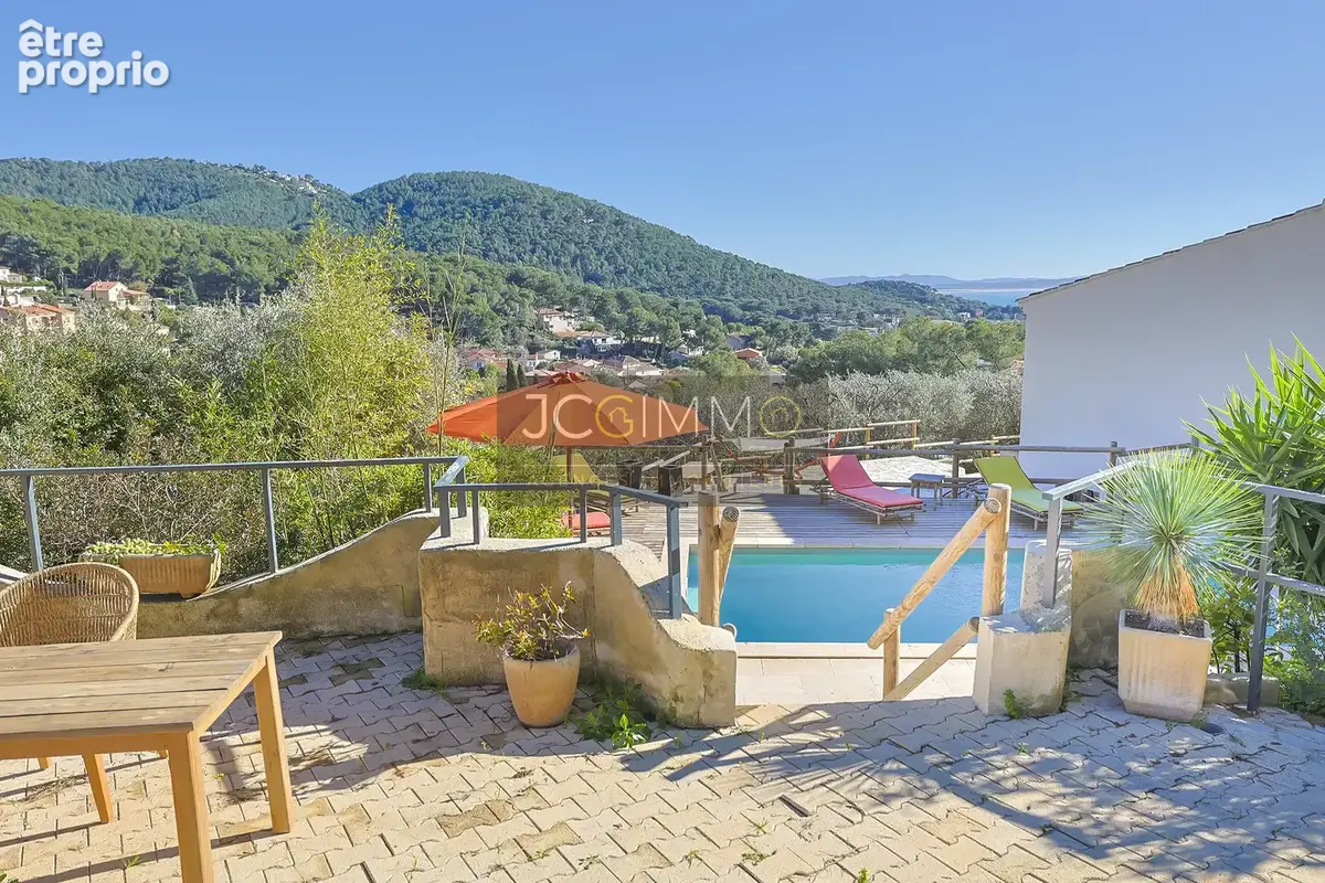 Carqueirane - villa t6 183 m2 vue mer dominante et panoramique avec studio - photo 36