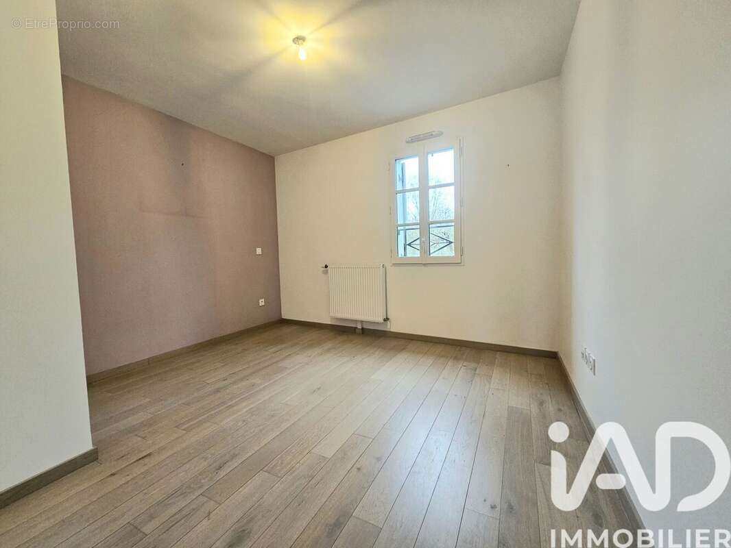 Photo 7 - Appartement à L'ISLE-ADAM