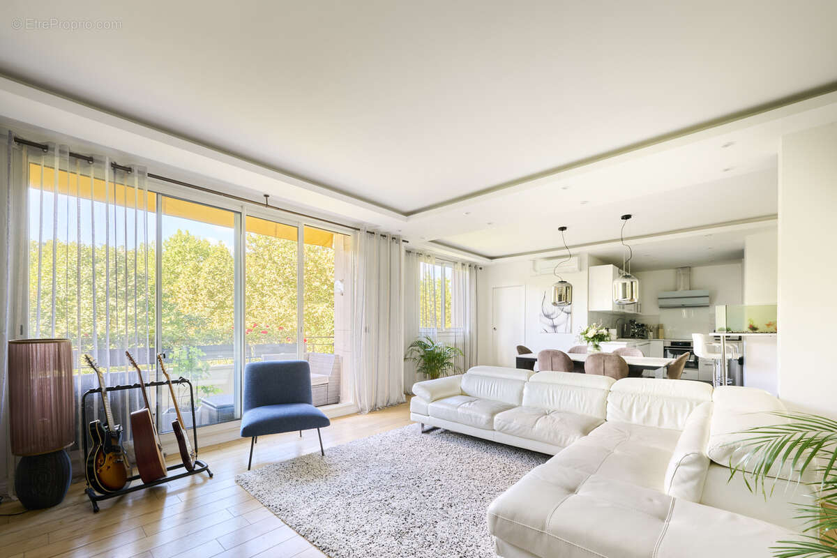 Appartement à NEUILLY-SUR-SEINE