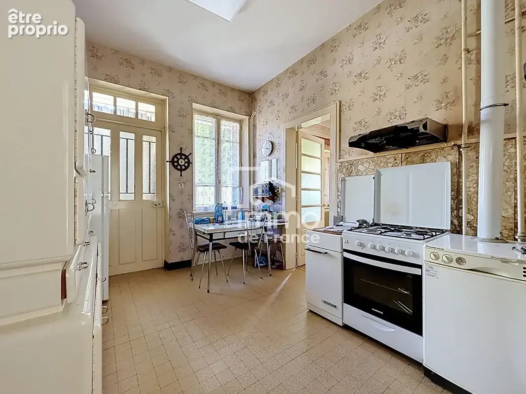 Maison Oyonnax 5 pièce(s) 185m2 - photo 5
