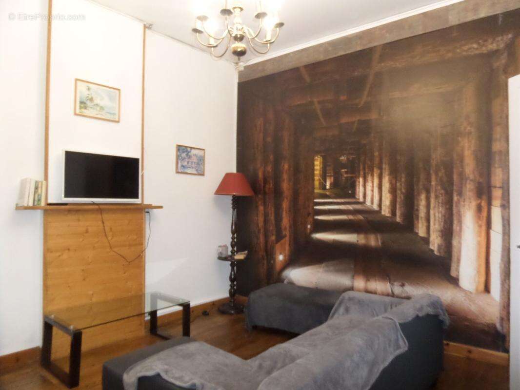 Appartement à JUMILHAC-LE-GRAND