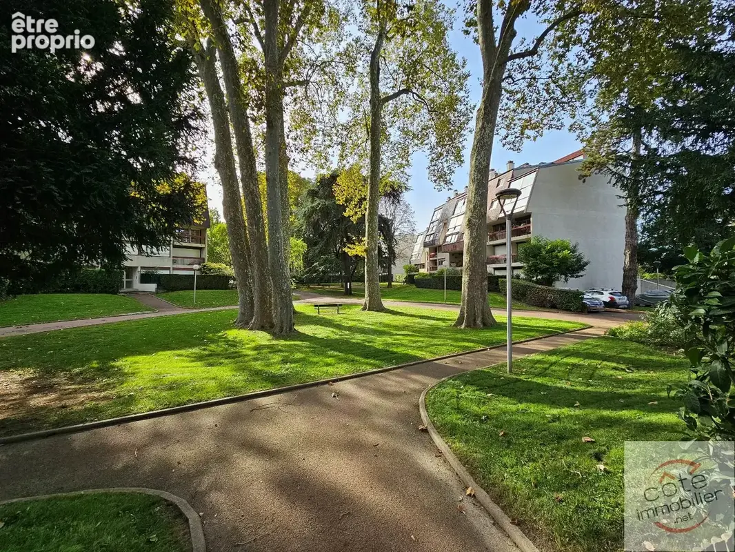 Très beau studio de 32M² utiles avec vue sur Marne et Jardins au HALAGE - photo 6