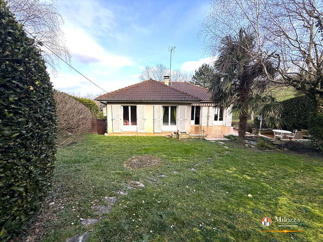 Maison à SAINT-PIERRE-DE-CHANDIEU