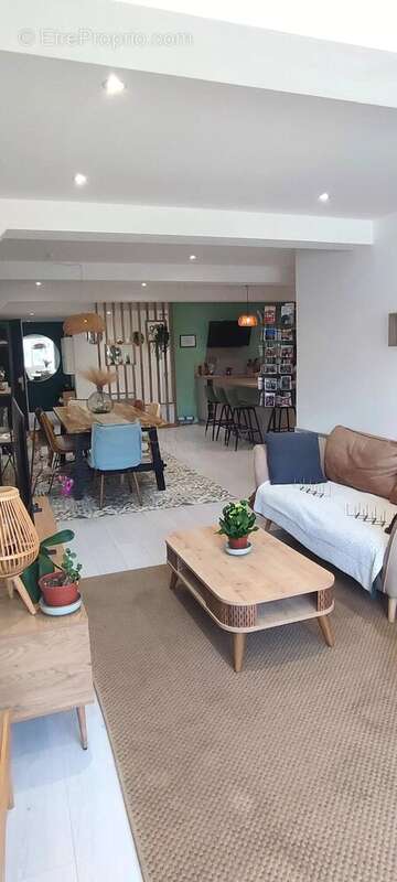 Appartement à SARTROUVILLE