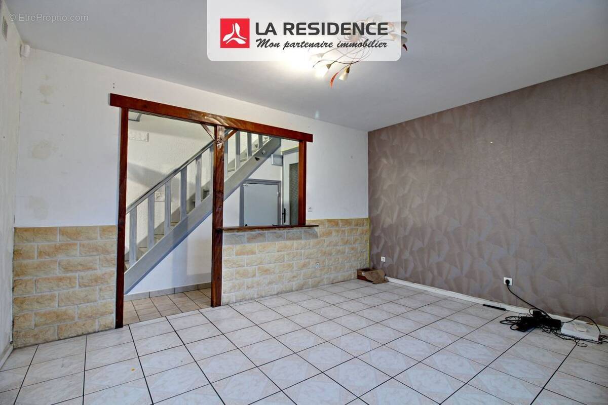 Maison à LES MUREAUX