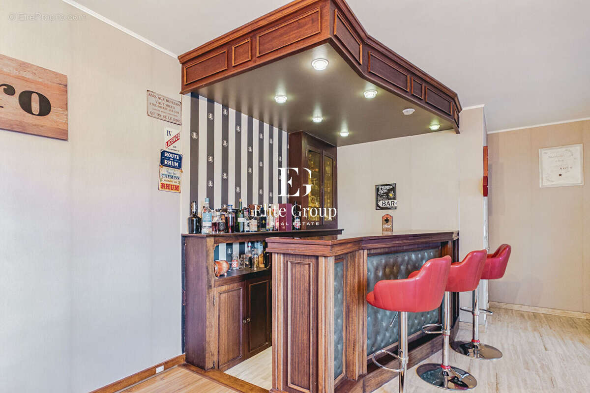 À vendre maison 8 pieces 340 m² linars - photo 6