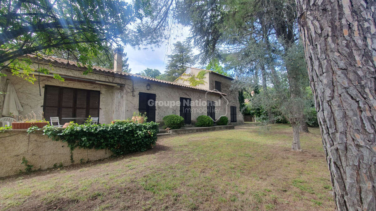 LEDENON Maison familiale, piscine, garage - photo 5