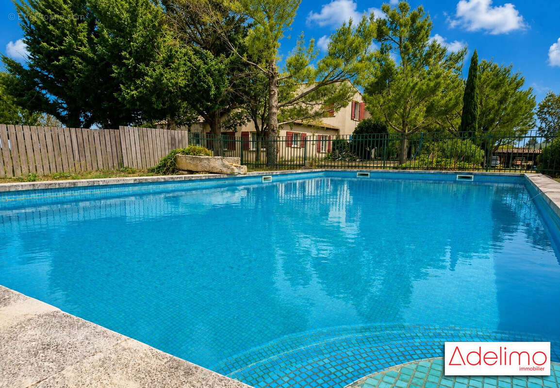Maison 300 m² à Fontvieille  - photo 6
