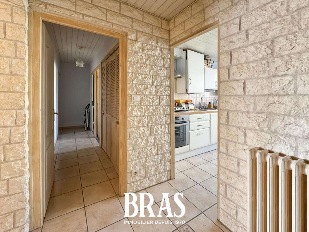 Saint sebastien sur loire - appartement t3 + cave + parking - photo 6