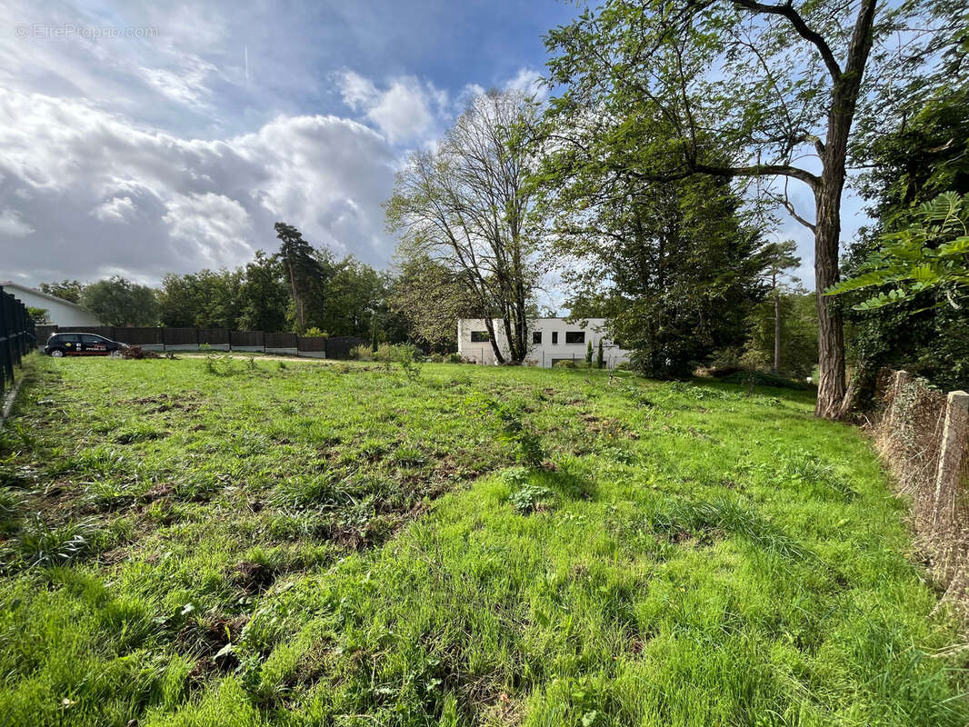 Terrain à TRELISSAC