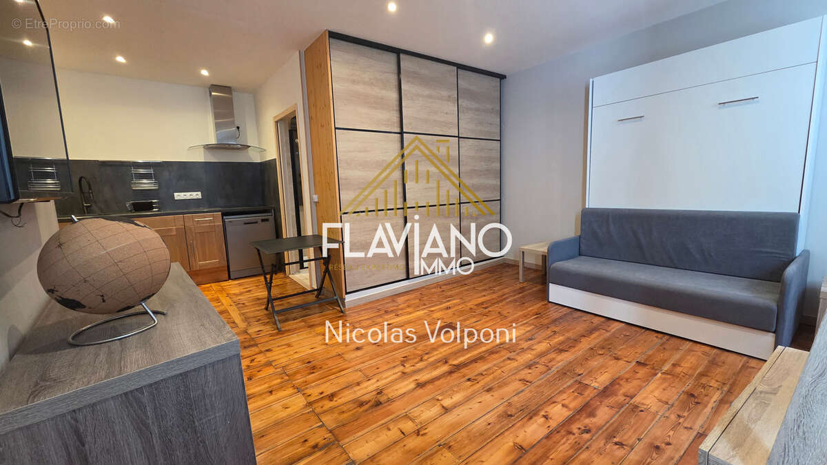 Local Commercial et appartement - photo 6