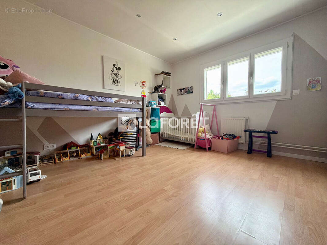 Maison Cires Les Mello 5 pièce(s) 102 m2 - photo 6