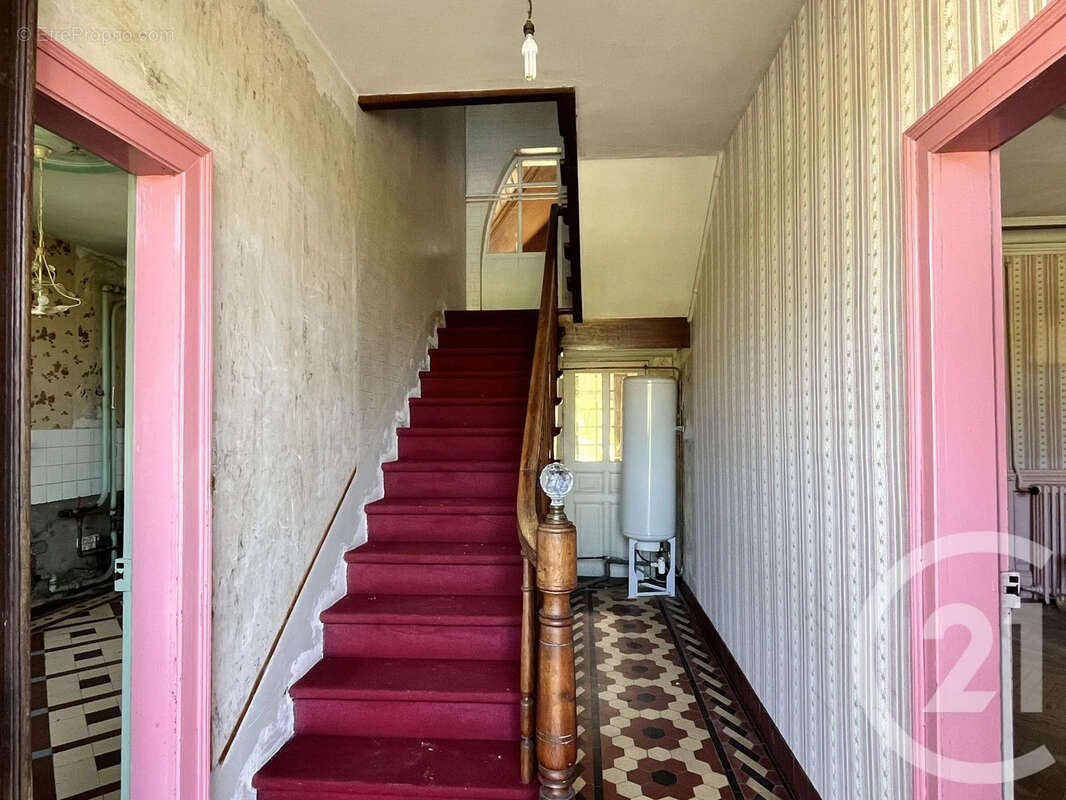 Maison à AISONVILLE-ET-BERNOVILLE