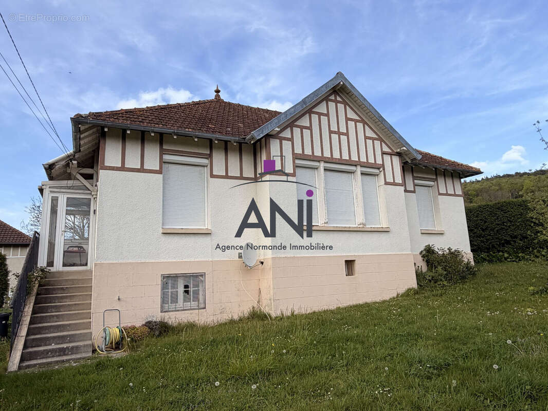 Maison à ARQUES-LA-BATAILLE