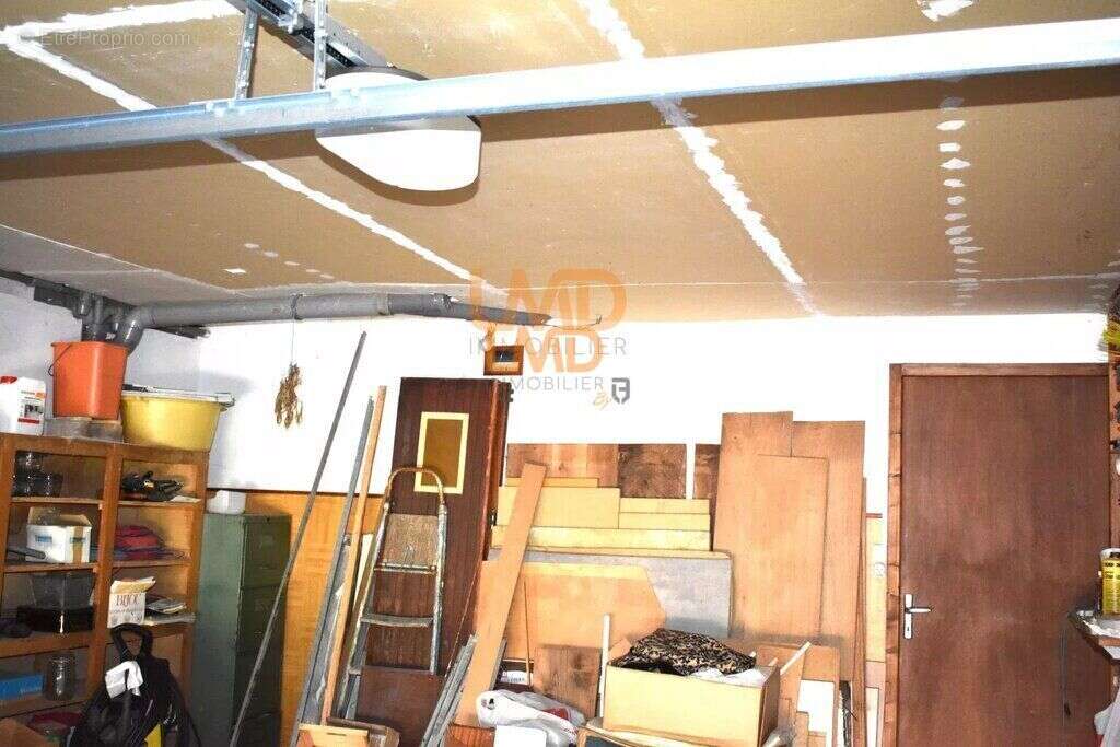 Maison à DECAZEVILLE