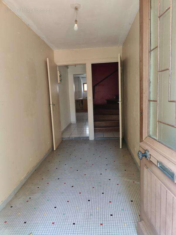 Maison à CAMBLANES-ET-MEYNAC