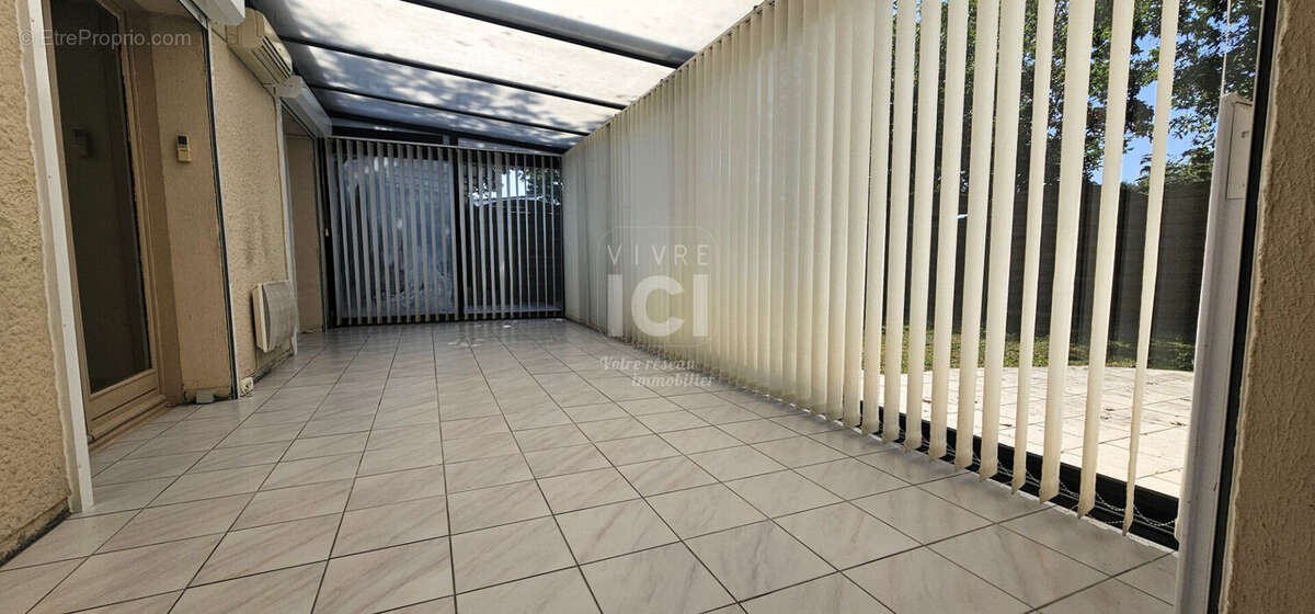 Maison à SAINTE-LUCE-SUR-LOIRE