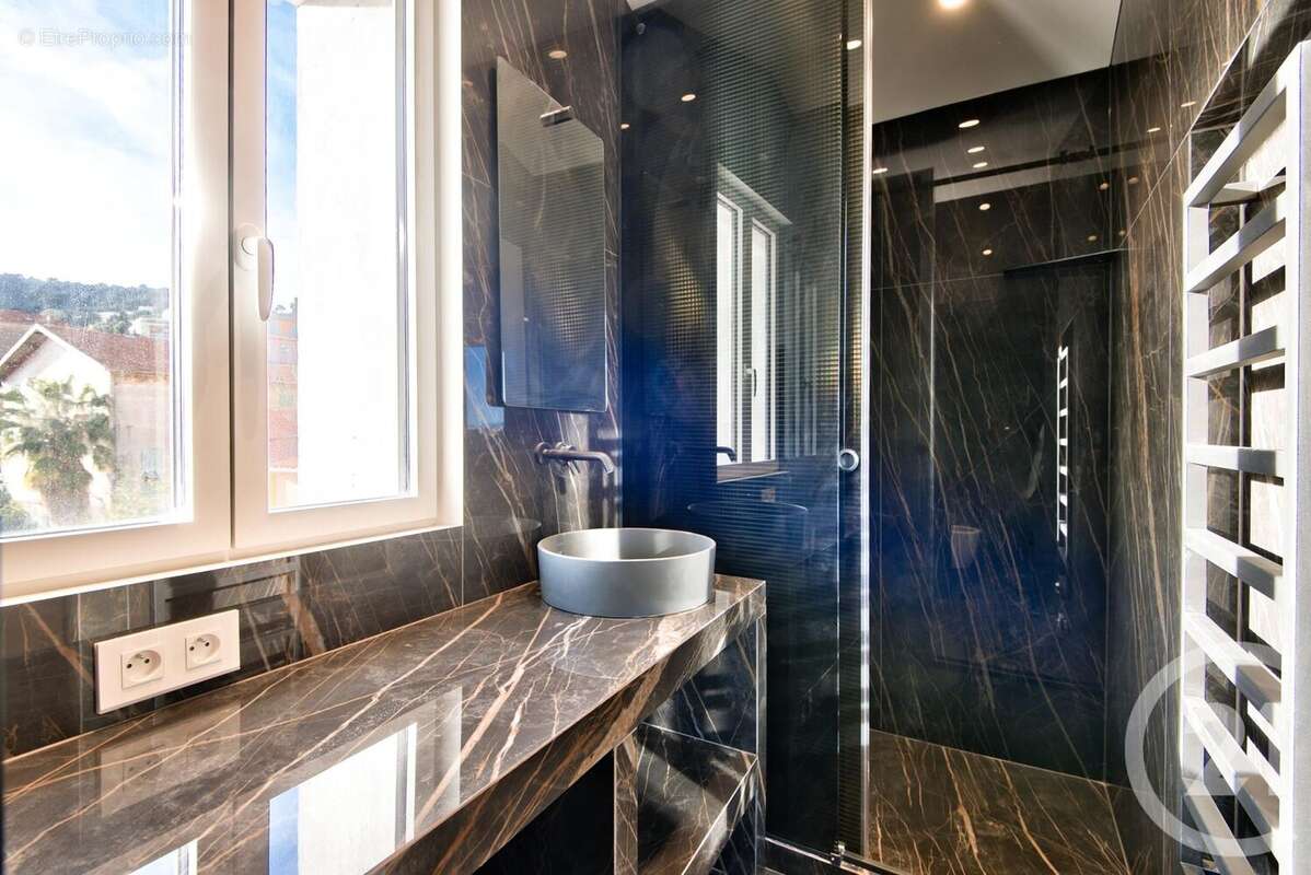 Appartement à VILLEFRANCHE-SUR-MER