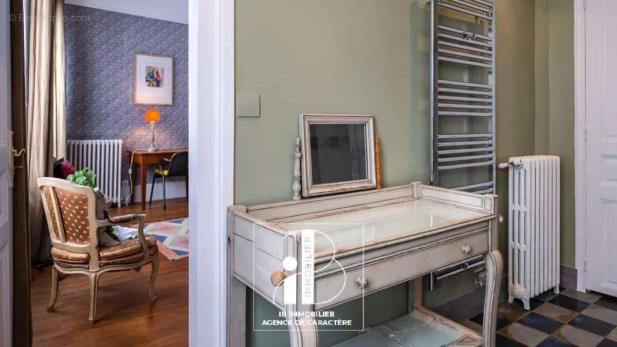 Maison à FONTAINEBLEAU