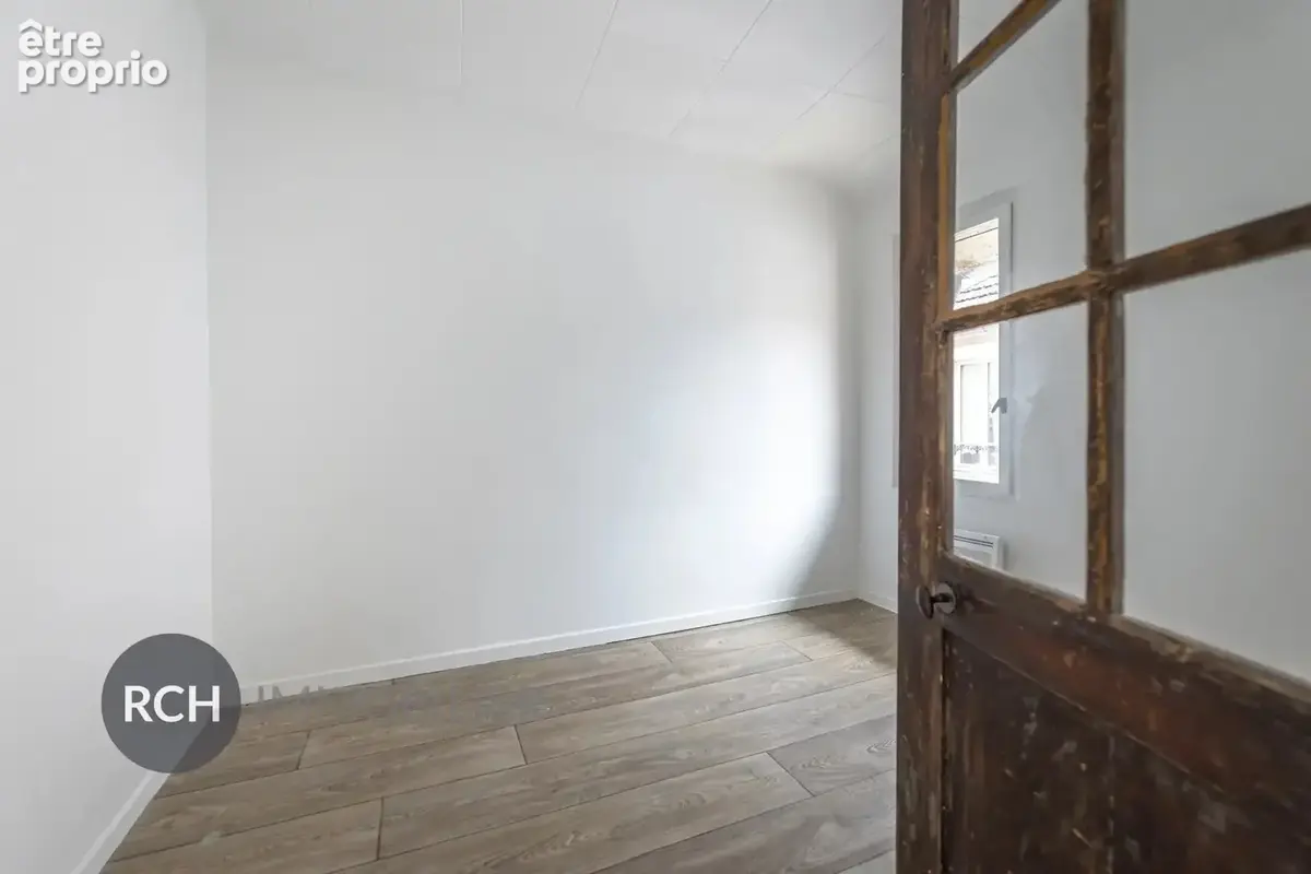 Montfort-l'Amaury - Duplex de 82,87m2 en plein coeur du centre historique - photo 8
