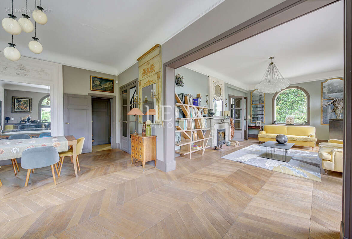 Maison à SAINT-GERMAIN-EN-LAYE