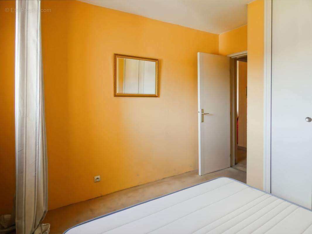 Uzès Centre – Appartement 43 m² avec loggia et parking – Résidence sécurisée - photo 12