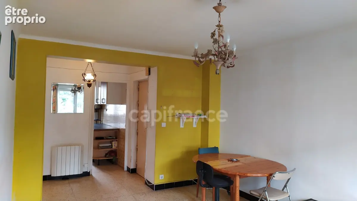 Dpt Bouches du Rhône (13), à vendre MARSEILLE 3EME ARRONDISSEMENT appartement T3 de 54,36 m² - photo 4