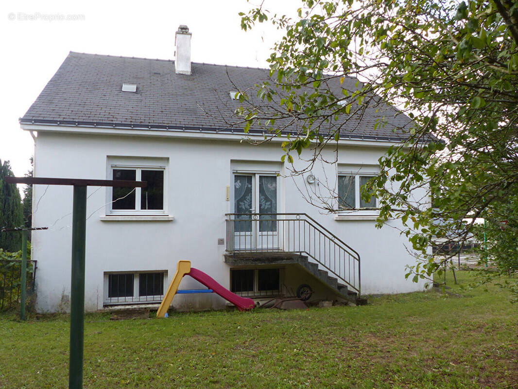 Maison à LA CHAPELLE-LAUNAY