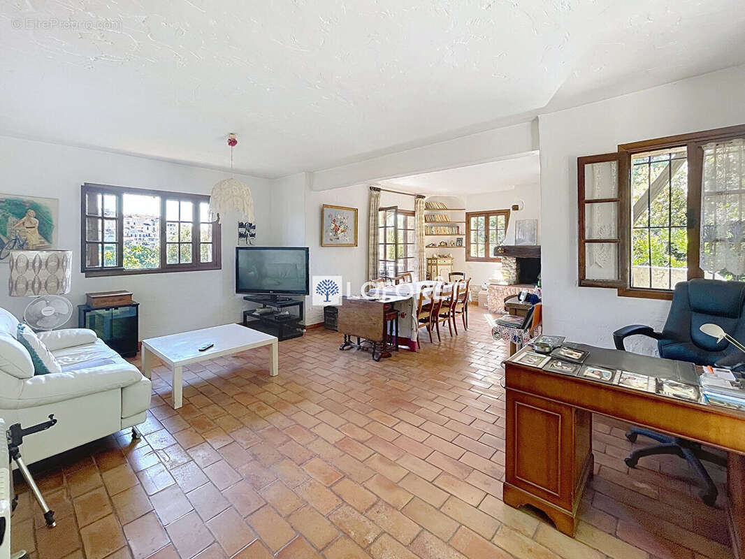 Maison à CAGNES-SUR-MER