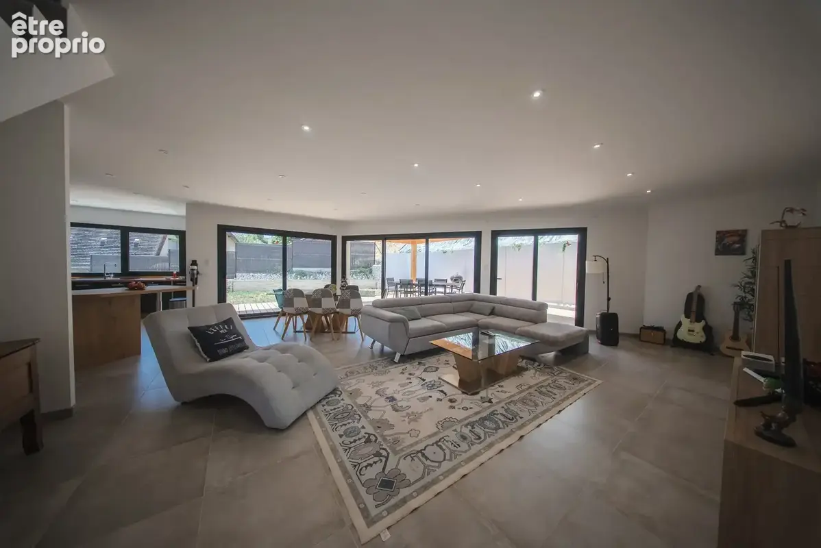 Maison 173 m² à Chanonat  - photo 3