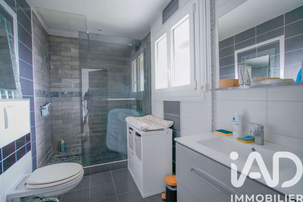 Photo 7 - Maison à VILLIERS-LE-BEL