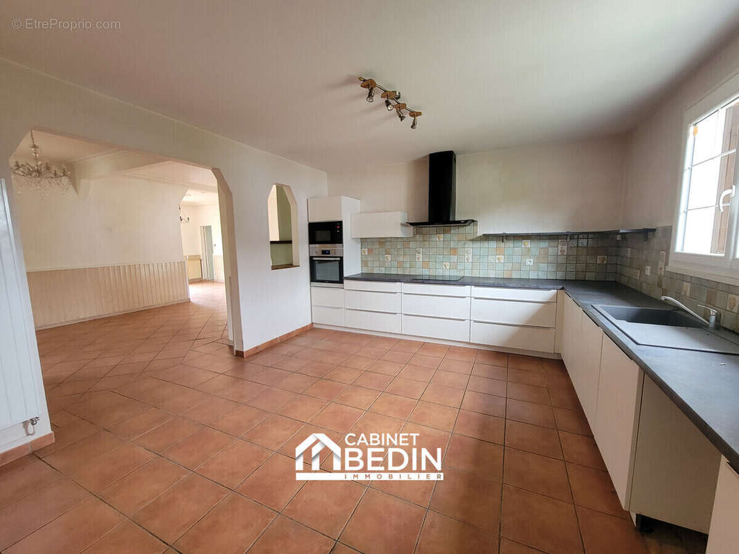 Maison 130 m² à Audenge  - photo 2