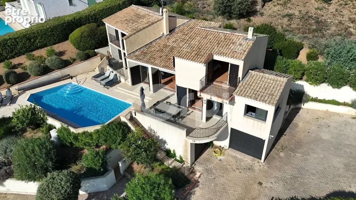 Les Issambres Villa Vue mer Panoramique avec piscine, terrain de Pétanque et garage - photo 2