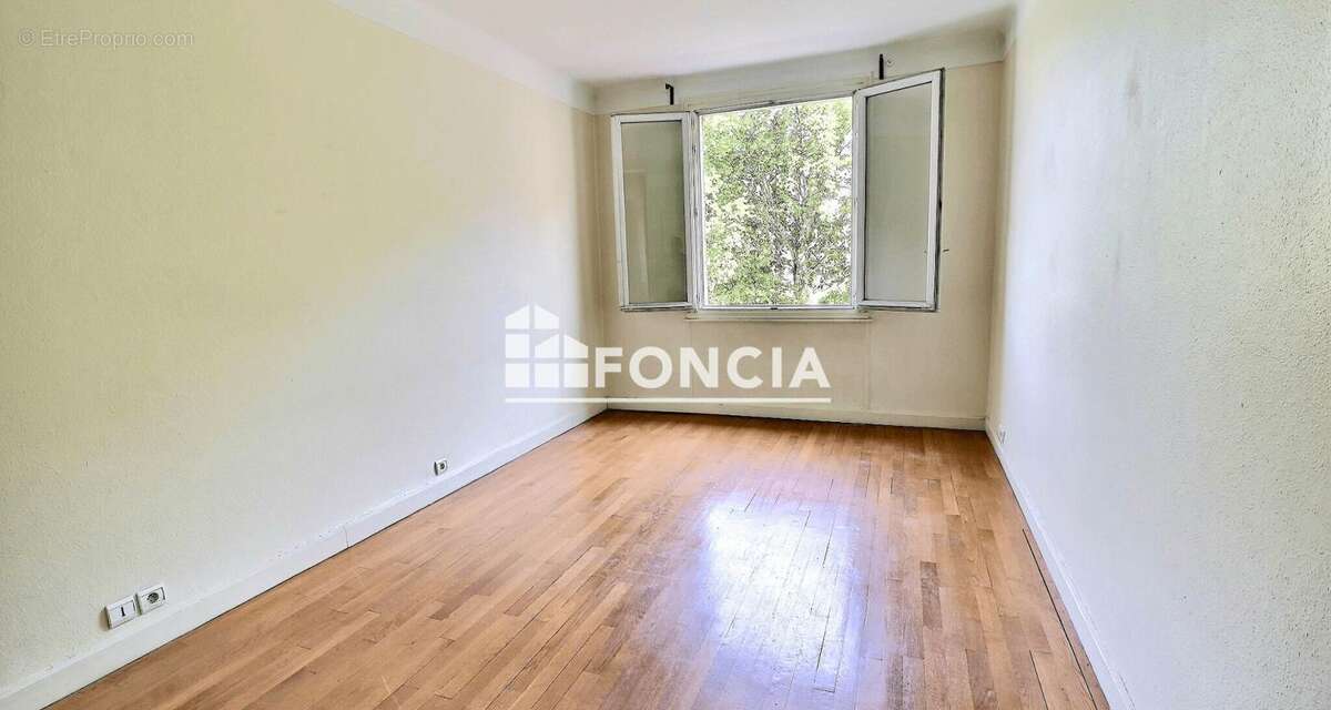 Appartement à LYON-5E
