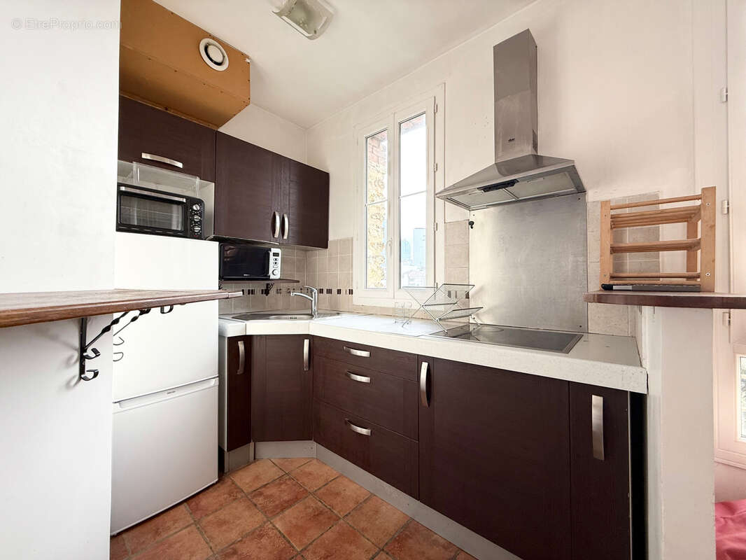 Appartement à COURBEVOIE