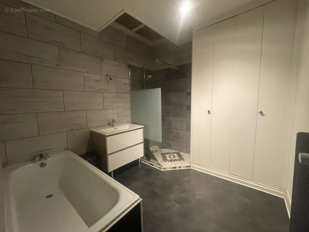 Appartement à VEZELISE