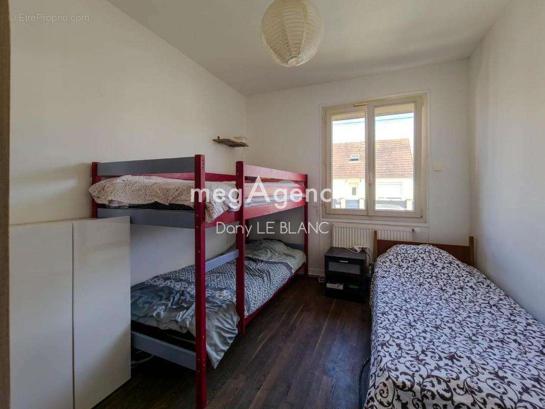 Maison de plain-pied - 3 chambres - Sous-sol total - Grand jardin sud - photo 7