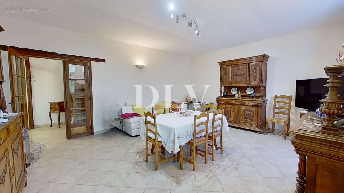 Maison à CHAMPAGNE-SUR-SEINE