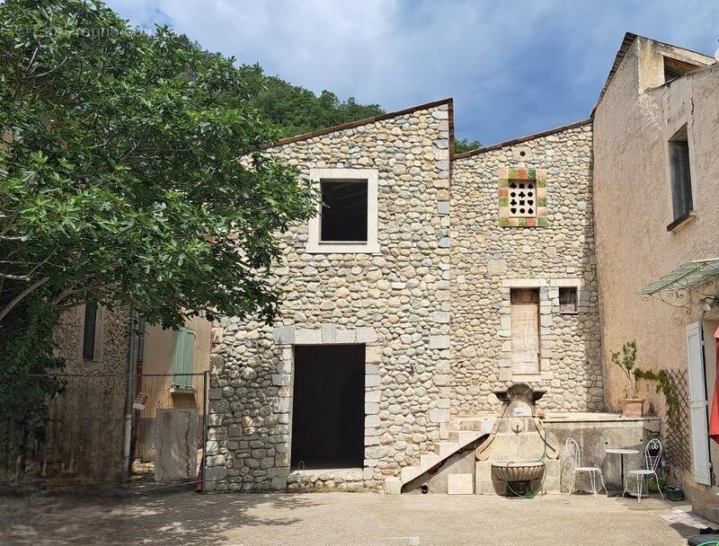 Maison à SAINT-JEANNET