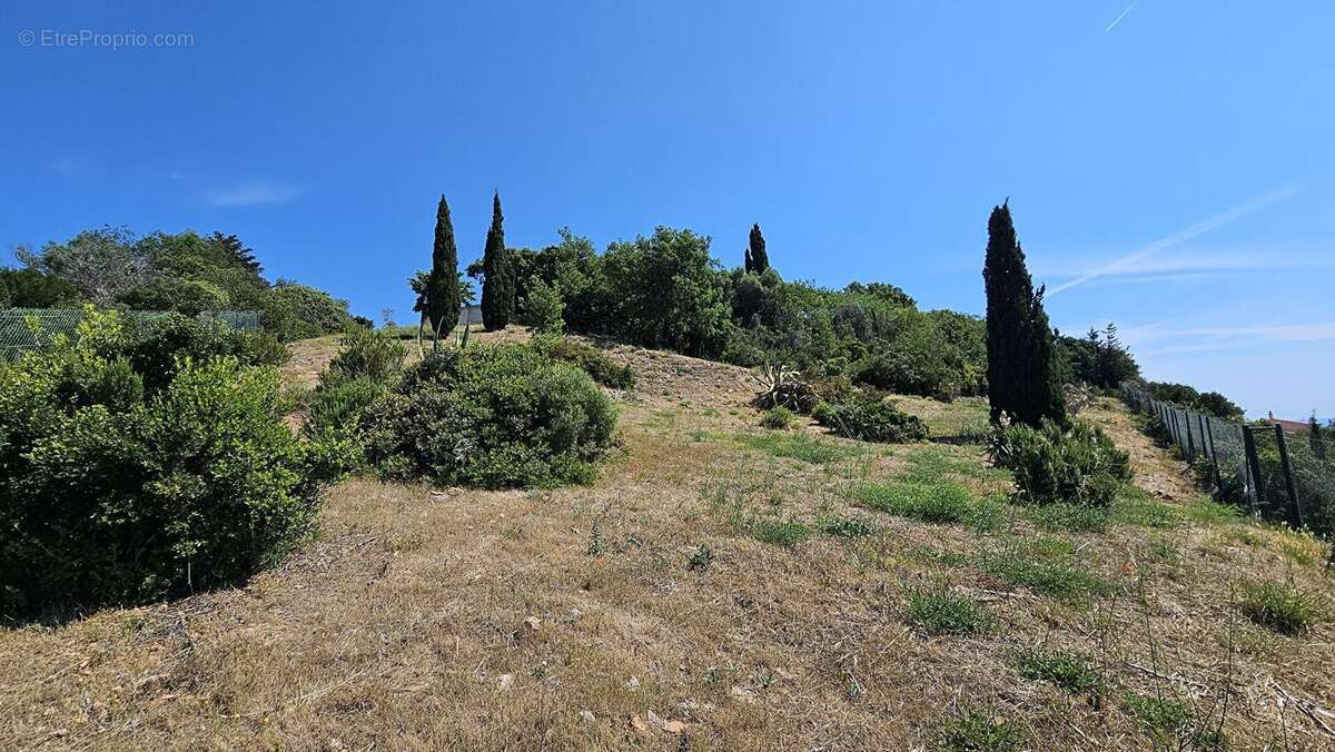 Terrain à LA SEYNE-SUR-MER