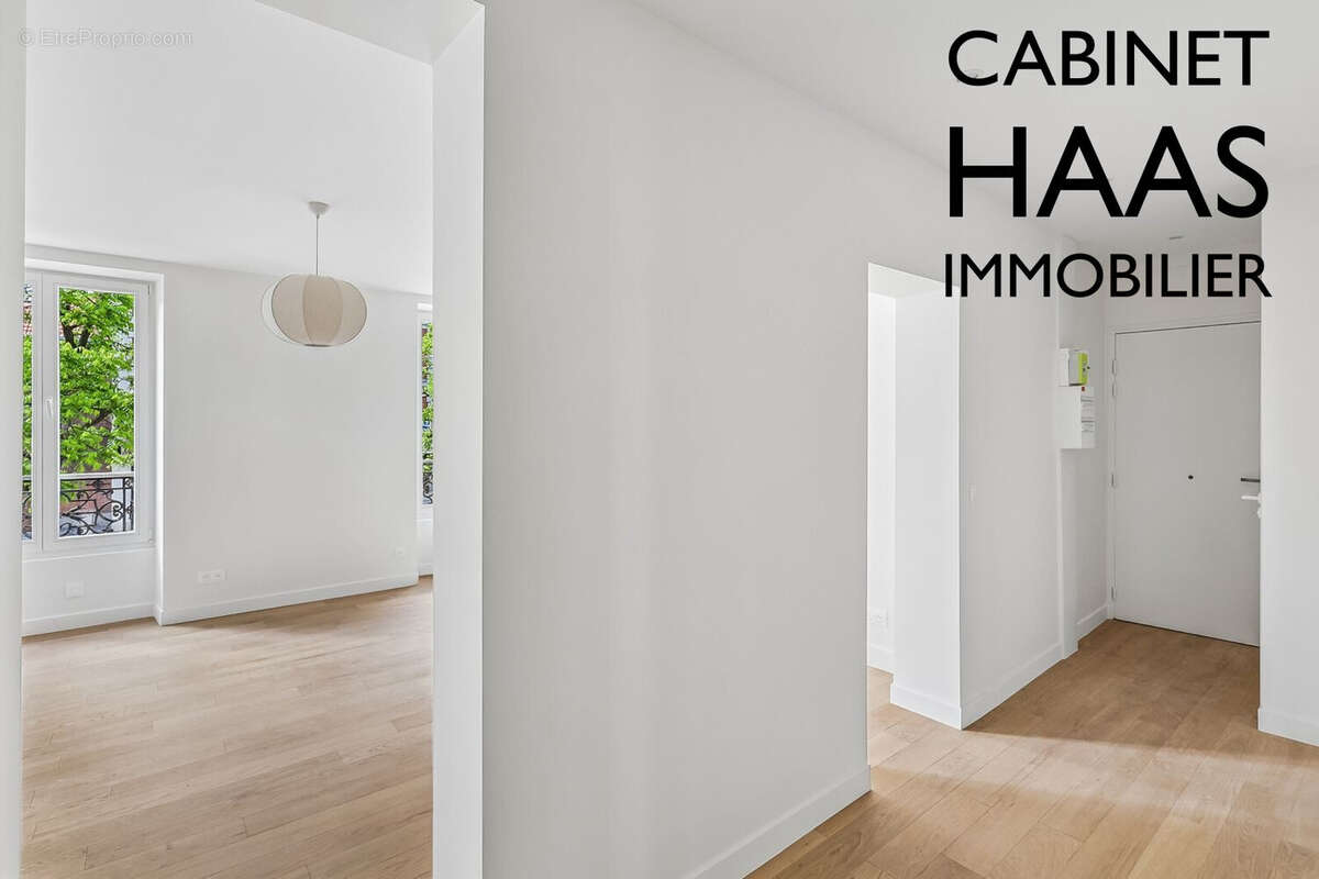 Entrée - Appartement à PARIS-11E