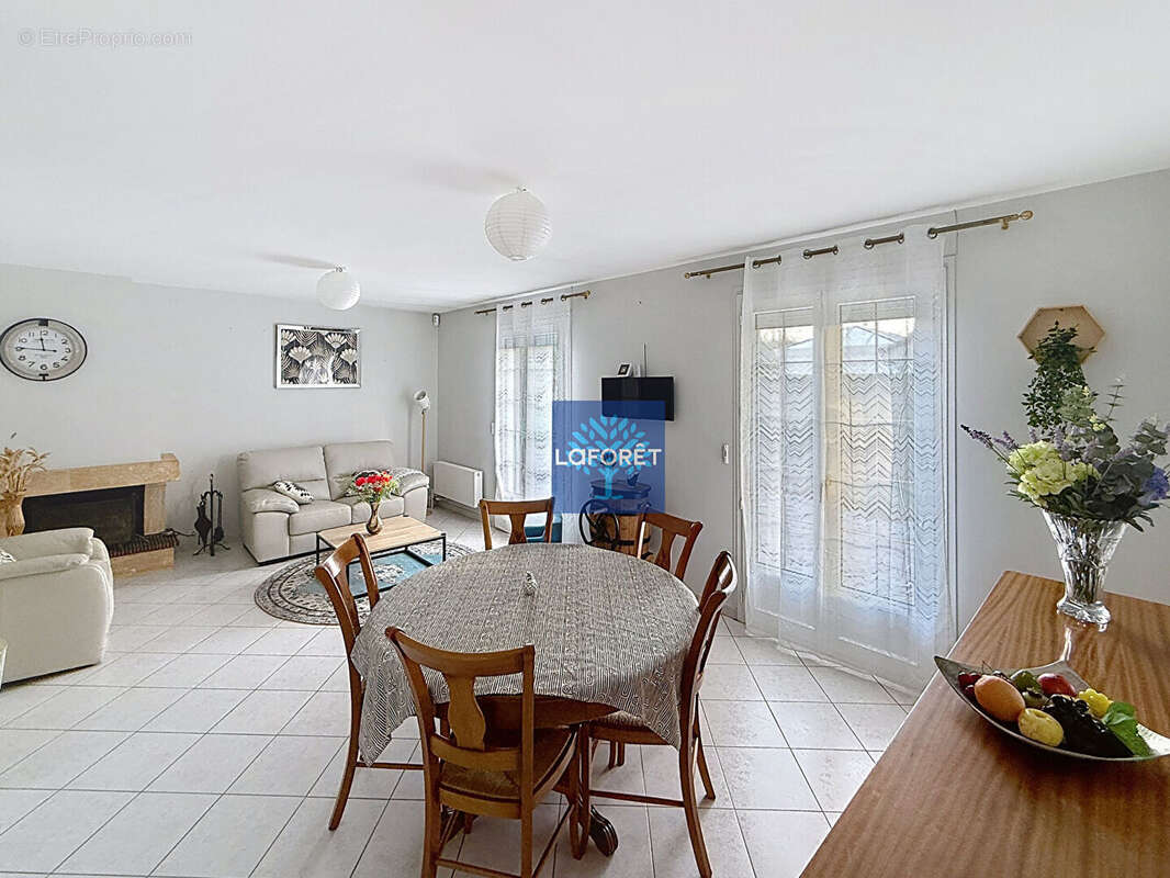 Maison à LE PLESSIS-PATE