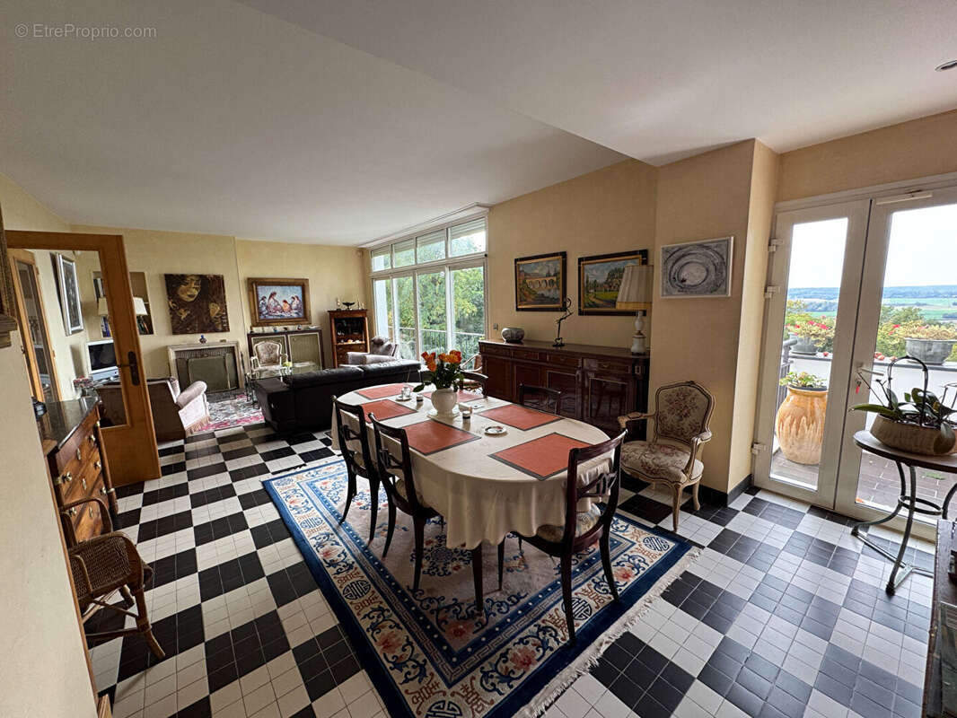 Maison à VILLIERS-SAINT-FREDERIC